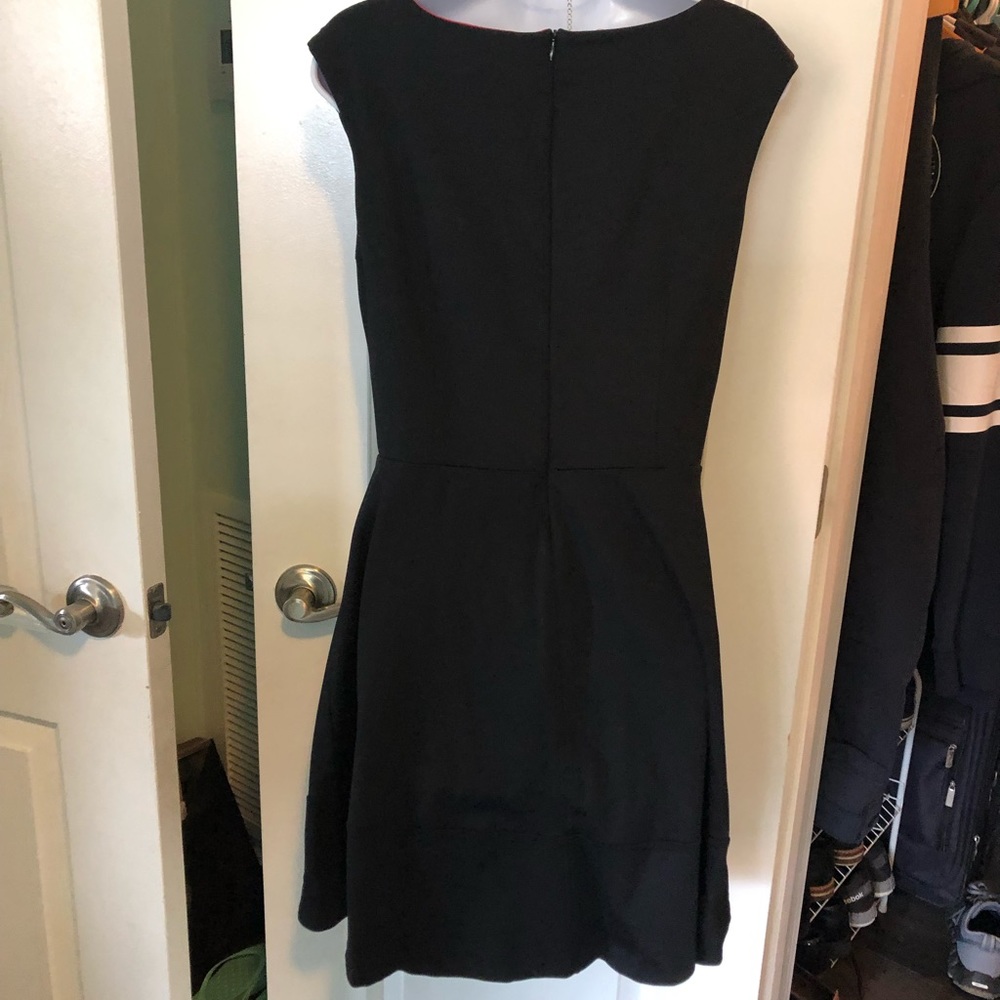 Dress - Picture 3 of 6